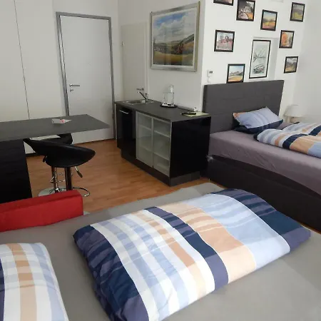 Cityapartment *